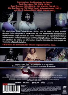 Inszeniert von Visionären des Genres: Vier kleine Bilder zeigen Szenen aus einem Horrorfilm, darunter eine Figur mit einer Videokamera.