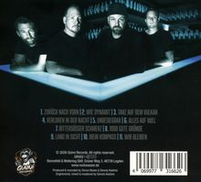 Titel einer Trackliste von 1 bis 11. Vier Männer an einem leuchtenden Tisch, im Hintergrund Flaschenregale. Unten ein Logo.