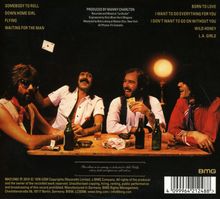 Songtitel: Somebody to Roll, Down Home Girl, Flying, Waiting for the Man. Vier Männer fröhlich an einem Tisch mit Getränken.