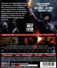 Texte: "Father Javier ist ein exkommunizierter Priester..." "BÖSER RELIGIONSHORROR FÜR FANS VON..." "EXORZISMUS NEU GEDACHT..." Dunkles Horrorfilm-Cover, Priester mit Flammen-Kreuz.