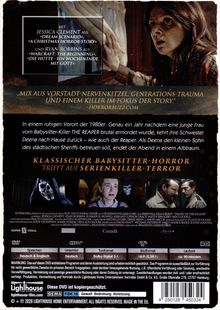 Mit Jessica Clement und Ryan Robbins. „Klassischer Babysitter-Horror trifft auf Serienkiller-Terror.“ Horrorfilm-Szenen.