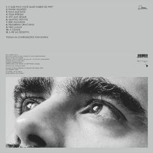 Liste von elf Titeln, alle Kompositionen von Dorea. Schwarz-Weiß-Bild eines nahen Blicks nach oben.