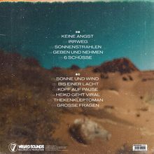 Ein Albumcover mit zwei Listen: "Keine Angst", "Irrweg", "Sonnenstrahlen", "Geben und Nehmen", "6 Schüsse" und weitere. Wüstenlandschaft.