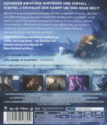 Gefangen zwischen Hoffnung und Zerfall – Staffel 3 entfacht den Kampf um eine neue Welt! Oben: Zug in eisiger Landschaft. Unten: Vier Filmszenen mit Charakteren.