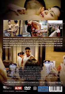 Studentin Kat arbeitet als Aufzugsführerin in einem schicken Appartement-Hochhaus. Eindeutige Szenen. FSK ab 16 freigegeben.
