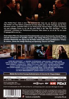 „Das Nolden-Haus“: In einer Villa soll der Geist von Inge Nolden umgehen. Szenen mit Personen in dunkler Umgebung.