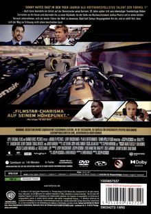 "Sonny Hayes galt in den 90er als hoffnungsvollstes Formel-1-Talent." Oben Rennszenen, unten Schauspielerbilder, diverse Logos.