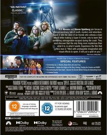 J.J. Abrams und Steven Spielberg präsentieren "Super 8", mit Trailer, Featurettes und Kommentaren. Freigegeben ab 12 Jahren.