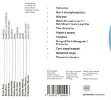 Vertikal angeordnete Instrumentenliste links. Rechts: Trackliste von 1 bis 11, beginnend mit "Tutta vita" und endend mit "Theme for Jessica". Darunter Barcode und Label-Logo.
