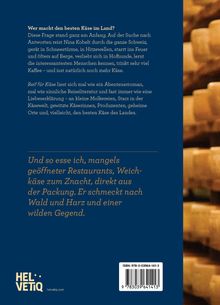 Texte über die Suche nach dem besten Käse der Schweiz. Erwähnung von Reisen, Erkundungen und persönliche Erlebnisse. Links blauer Hintergrund, rechts Käselaibe. Unten Logo "HEL VETIQ".