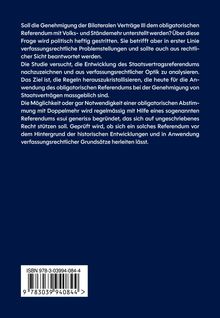Ein Text untersucht die verfassungsrechtliche Notwendigkeit eines obligatorischen Referendums bei Staatsverträgen. ISBN-Text.