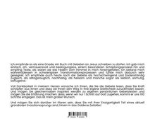 Ein Text beschreibt die Dankbarkeit und Hingabe beim Schreiben eines Gebetsbuchs und wünscht Inspiration und Selbstfindung.