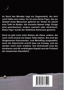 Text über eine menschliche Figur im Mondsand, eine Tafel mit vierzehn Namen. Unten Mondlandschaft, minimalistisches Design.