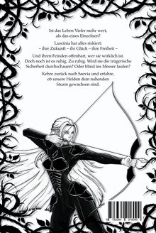 Text über Risiko und Mut auf weißem Hintergrund, umrundet von schwarzen Ranken. Darunter eine Figur mit einem Bogen.