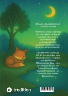 Ein Fuchs schläft unter einem Baum bei Nacht. Ein Glühwürmchen leuchtet, Sterne und ein Mond sind am Himmel. Darunter ein Logo.