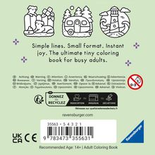 Texte: „Simple lines. Small format. Instant joy...“, „Achtung. Warning...“, „Recommended Age: 14+...“. Oben sind drei Illustrationen: ein Bär, ein Wohnwagen, ein Leuchtturm.
