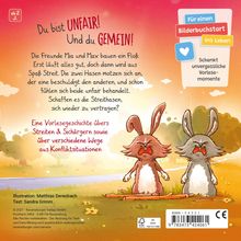 "Du bist UNFAIR! Und du GEMEIN!" Zwei Hasen stehen wütend nebeneinander in einer Landschaft.
