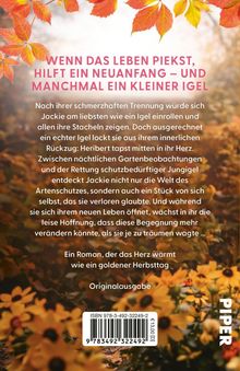 "Wenn das Leben piekst, hilft ein Neuanfang – und manchmal ein kleiner Igel." Herbstliche Blätter im Hintergrund.