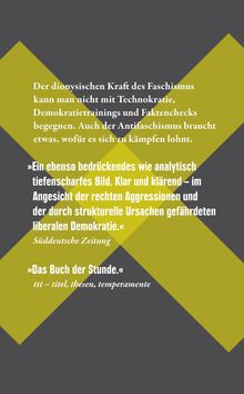 Texte auf grauem und gelbem Hintergrund: Zitate über Faschismus, Demokratie, Rezensionen der "Süddeutsche Zeitung" und von "ttt".