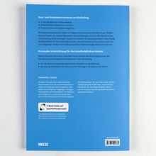 Ein blauer Buchrücken mit Texten über Therapie im Klinikalltag. Links ist ein kleines Quadrat mit der Aufschrift "E-Book inside". Unten steht "BELTZ".