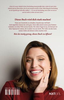 Text: „Dieses Buch wird dich stark machen! Bist du mutig genug, dieses Buch zu öffnen?“  
Eine lächelnde Frau in Nahaufnahme.