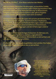 MEHR ALS ZUFALL – Eine Reise zwischen den Welten. Eine surreal anmutende Uhr und ein Mann mit Bart und Sonnenbrille.