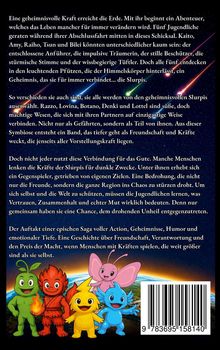 Text beschreibt eine epische Saga über fünf Jugendliche mit geheimnisvollen Wesen namens Slurpis. Unten farbige Cartoon-Figuren.
