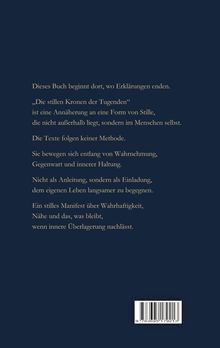 Text auf einem dunklen Untergrund über ein Buch und seine Themen, inklusive Wahrhaftigkeit, Stille und innere Haltung.