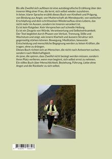 Text: Autobiografische Erzählung über den inneren Weg einer Frau zu sich selbst. Unten ein Läuferbild im Freien.