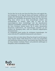 Text beschreibt die Essenz der Siu Nim Tau im Wing Tsun. Anwendungen werden demonstriert. Autor lehrt seit Jahren. Unten ein Barcode und Preise: € 9,99, CHF 14,90. Links „BoD“-Logo. Hintergrund hellblau.