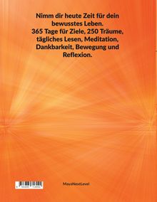 Text über bewusstes Leben: Ziele, Träume, Lesen, Meditation, Dankbarkeit. Orange Hintergrund mit Strahlenmuster.