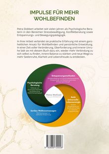 "Impulse für mehr Wohlbefinden" steht oben. Unten ein Kreisdiagramm mit den Bereichen: Psychologische Beratung, Entspannungsmethoden, Reiki, Wellnessmassagen. Dezente Blumenillustration im Hintergrund.