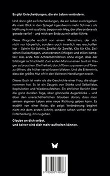 Text über Entscheidungen, die das Leben verändern und eine Reise zur Selbstakzeptanz. Unten ein Schmetterlingssymbol.