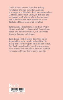 Text beschreibt, wie David Werner Bibeln in Länder schmuggelte, um Christen zu helfen. Unten ein Preisaufdruck: €15,00.