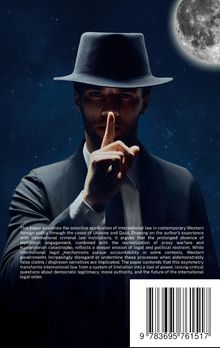 Ein Mann im Anzug hält den Finger vor die Lippen. Hintergrund: nächtlicher Himmel mit Mond. Unten: Barcode.