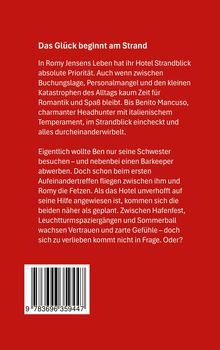 Roter Hintergrund mit weißem Text: „Das Glück beginnt am Strand.“ Eine Geschichte über Romy Jensen und ihr Hotel. Enthält ISBN-Code.