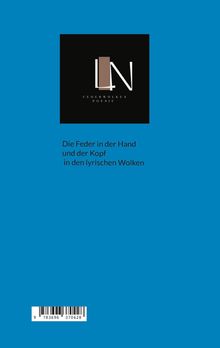 Text: "Die Feder in der Hand und der Kopf in den lyrischen Wolken." Ein Logo mit den Buchstaben L und N.