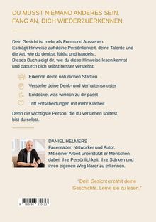 DU MUSST NIEMAND ANDERES SEIN. Bild eines Mannes im Anzug. Text über Persönlichkeitsentwicklung von Daniel Helmers.
