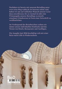 Reiseblog-Printausgabe über Celle, Niedersachsen. Eindrucksvolle Deckenverzierungen und Statuen in einem historischen Raum.