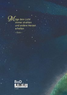 „Möge dein Licht immer strahlen und andere Herzen erhellen – Esra“. Dunkler Hintergrund mit kleinen Lichtpunkten.