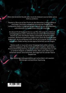 Text über Drama und Spannung einer Liebesgeschichte, umgeben von dunkel gehaltenen, kaum sichtbaren Rosen.