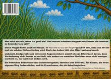 Texte über Fragen der Identität und Veränderung bei einer Raupe. Illustration mit Gräsern, Wolken und Ameisen.
