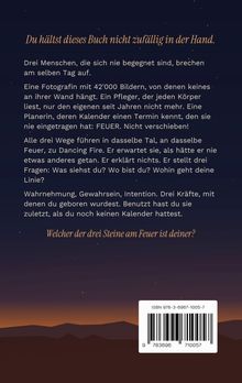 Text spricht von drei unbekannten Personen, die sich auf eine Reise begeben, mit dem Ziel eines Feuers im Tal. Hintergrund: Dämmerung.