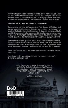 Investigativjournalistin entdeckt USB-Stick mit geheimem Dokument über Manipulation. Dunkles Bild mit Gebäude im Hintergrund.