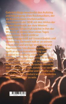 Text über den Lebensweg eines Rockmusikers in der DDR und dessen Herausforderungen. Hintergrund: Konzertszene.