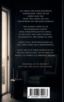 Text über eine geheimnisvolle Geschichte, auf dunklem Hintergrund. Links eine Glastür mit einem Koffer daneben.