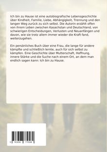 Text über autobiografische Lebensgeschichte, Entscheidungen, Verluste, Neuanfänge. Suche nach innerer Stärke, Zuhause.