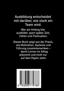 Text über die Bedeutung guter Ausbildung für starke Teams, ergänzt durch Barcode unten.