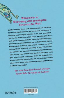 Willkommen in Moderberg, dem gruseligsten Ferienort der Welt! Illustration einer gruseligen Katze am Rand.