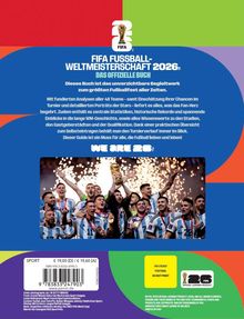 FIFA Fußball-Weltmeisterschaft 2026: Das offizielle Buch. WE ARE 26™. Foto: Spieler mit Pokal und Feuerwerk im Hintergrund.